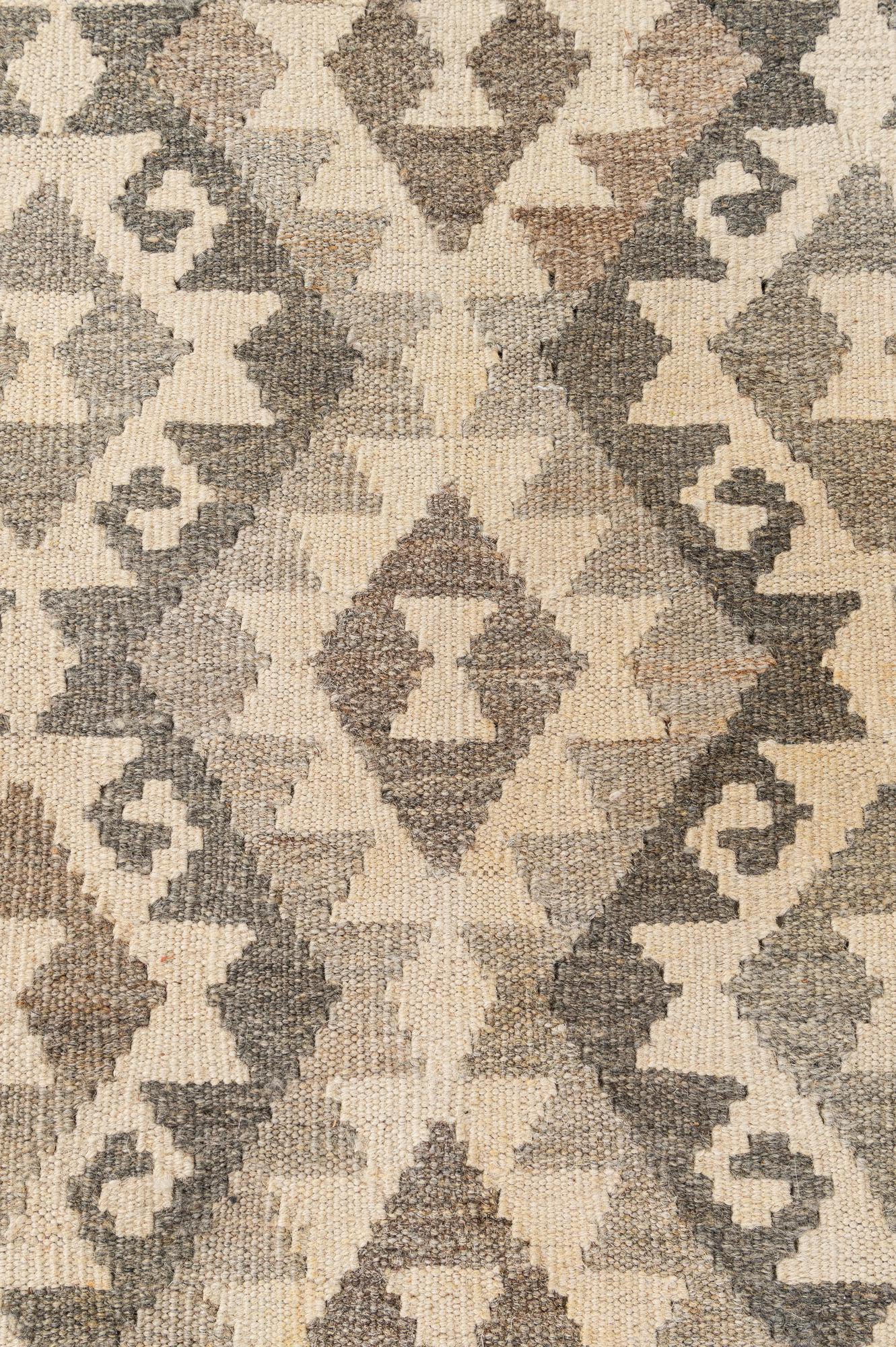 6' 11 x 9' 11 Hand Woven Kilim Maymana Wool Rug