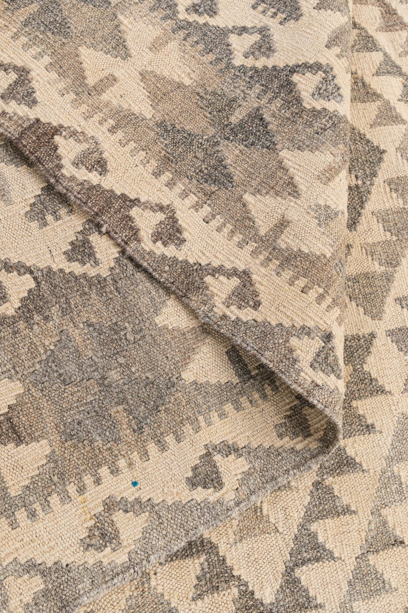 6' 10 x 9' 10 Hand Woven Kilim Maymana Wool Rug