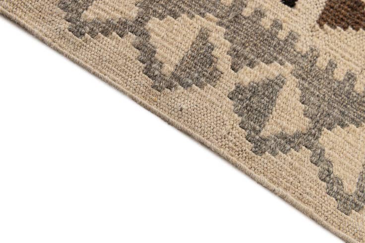 Detail image of 3' 6 x 4' 11 Hand Woven Kilim Maymana Wool Rug
