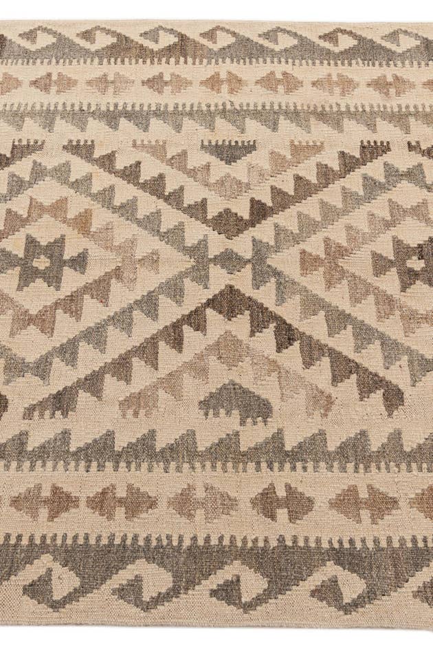 Detail image of 3' 7 x 5' 2 Hand Woven Kilim Maymana Wool Rug
