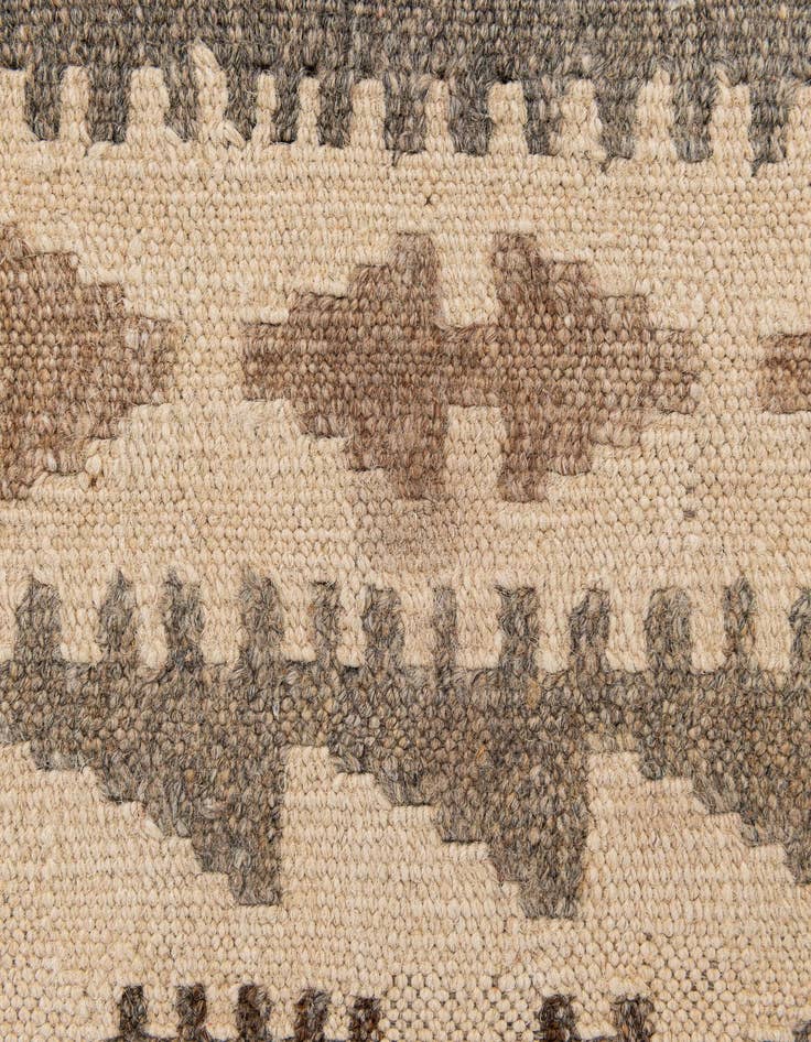 Detail image of 3' 7 x 5' 2  Hand Woven Kilim Maymana Wool Rug