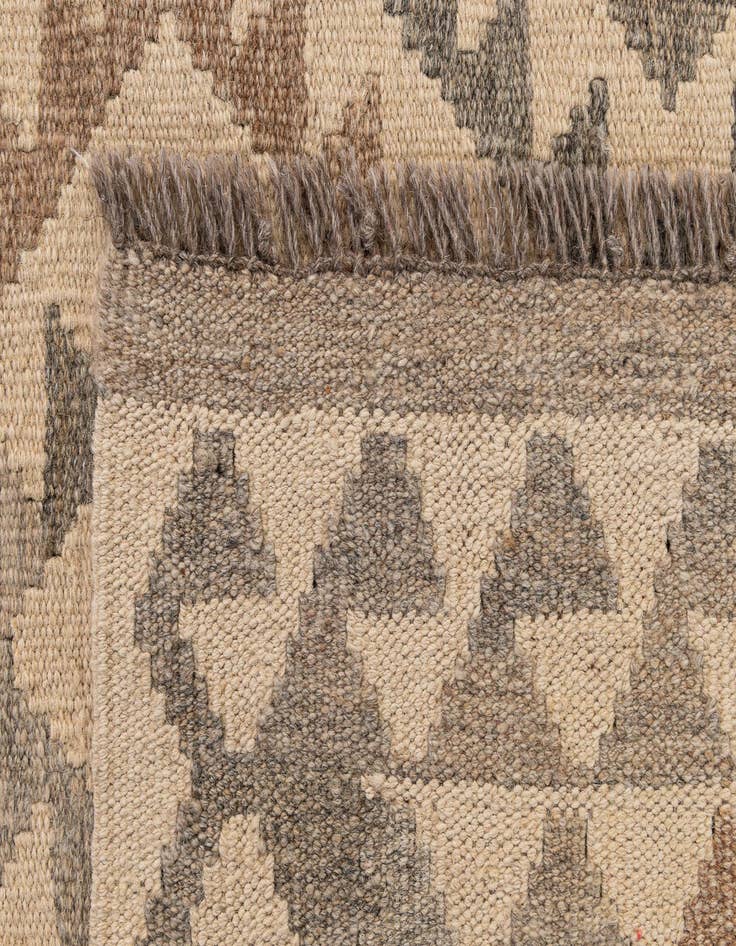 Detail image of 3' 6 x 5' 3  Hand Woven Kilim Maymana Wool Rug
