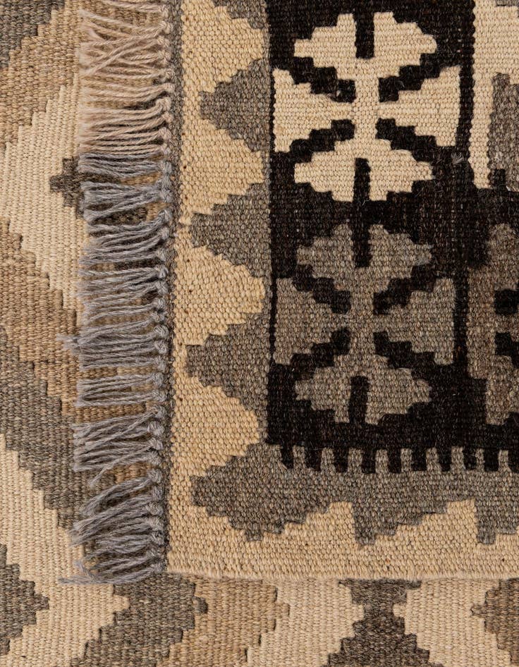Detail image of 2' 11 x 3' 11  Hand Woven Kilim Maymana Wool Rug