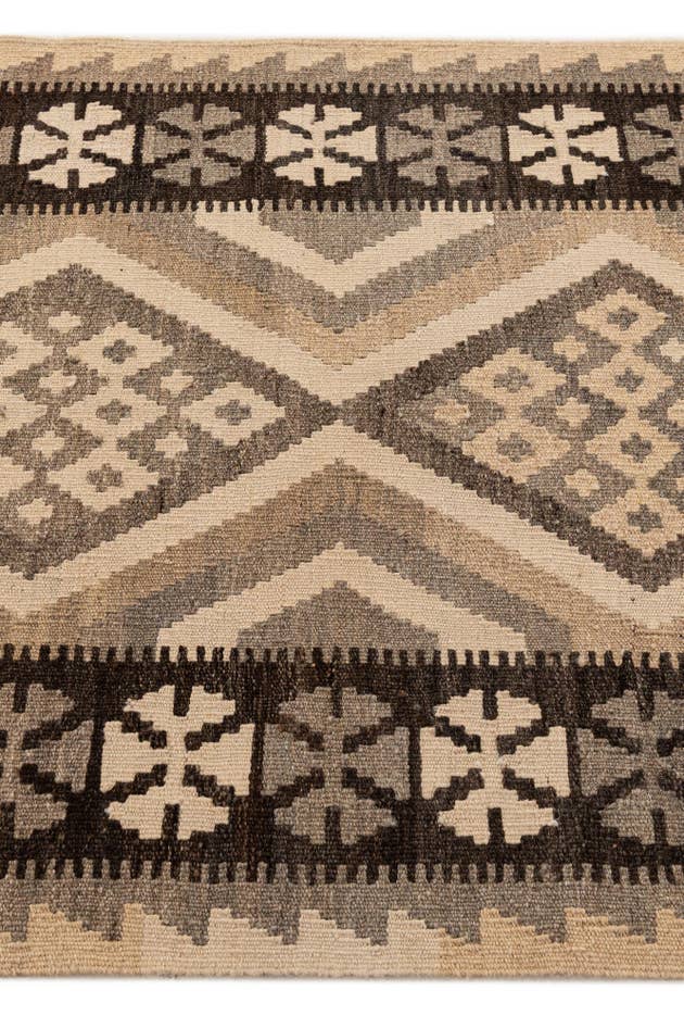 Detail image of 2' 11 x 3' 11 Hand Woven Kilim Maymana Wool Rug