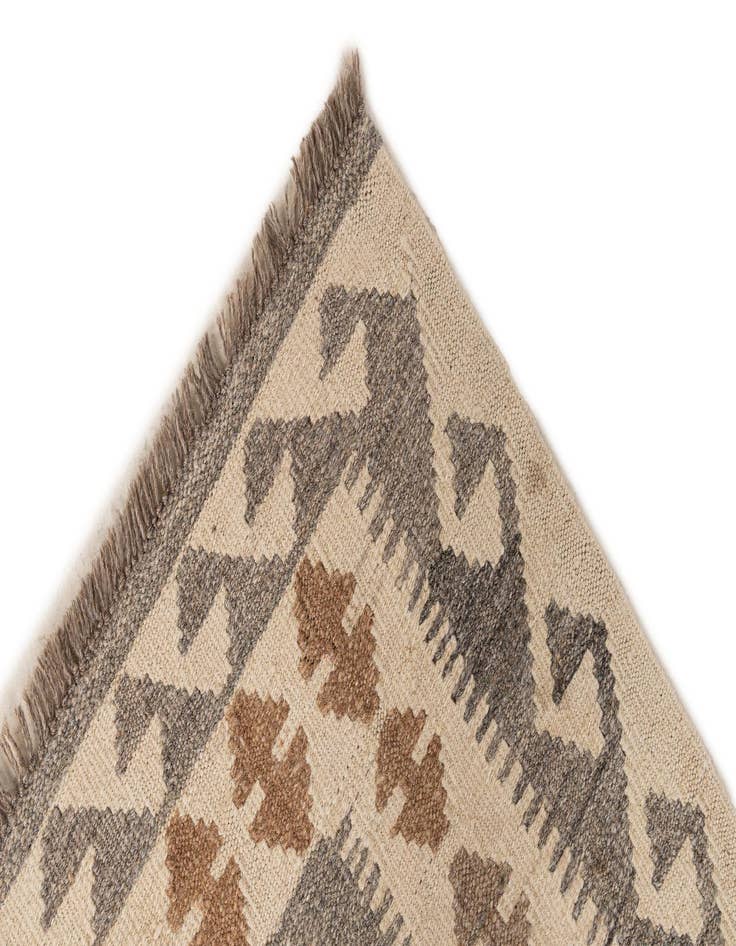 Detail image of 3' 5 x 5' 1  Hand Woven Kilim Maymana Wool Rug