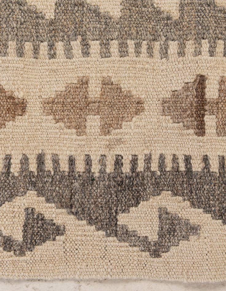 Detail image of 3' 5 x 5' 1  Hand Woven Kilim Maymana Wool Rug