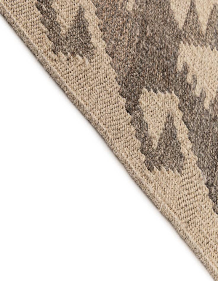 Detail image of 3' 5 x 5' 1  Hand Woven Kilim Maymana Wool Rug