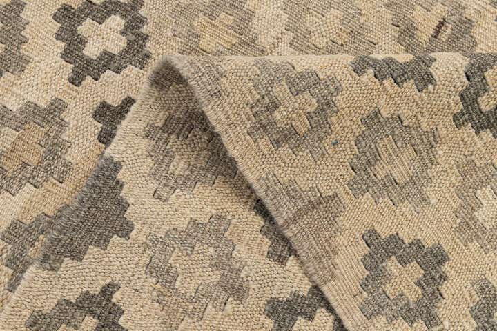 6' 10 x 9' 10 Hand Woven Kilim Maymana Wool Rug