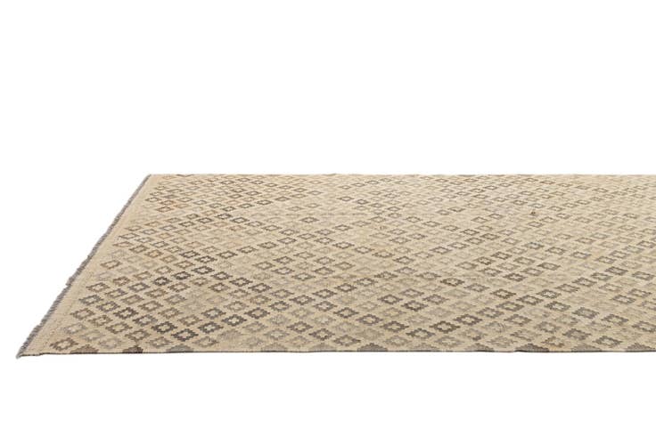 Detail image of 6' 10 x 9' 10 Hand Woven Kilim Maymana Wool Rug