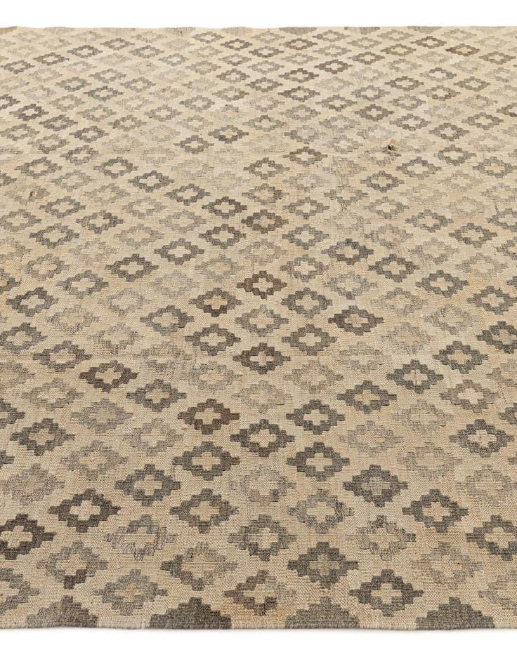 Detail image of 6' 10 x 9' 10  Hand Woven Kilim Maymana Wool Rug