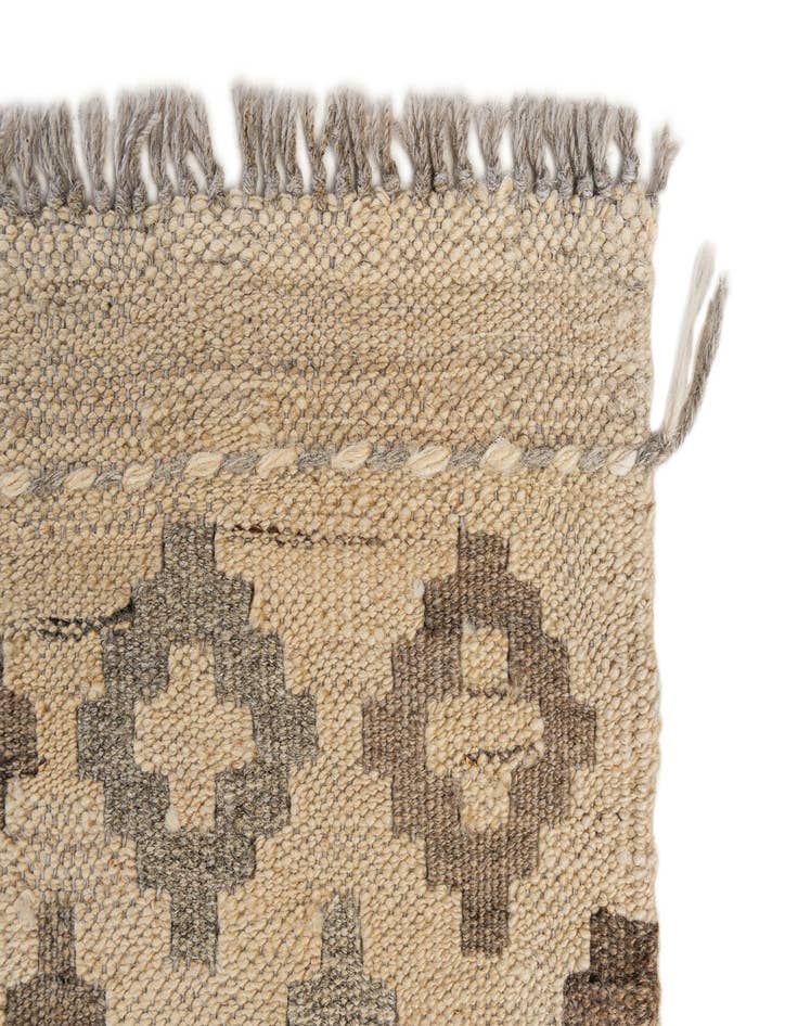 Detail image of 6' 10 x 9' 10  Hand Woven Kilim Maymana Wool Rug