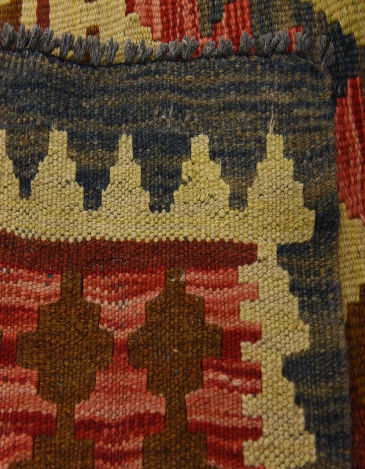 Detail image of 3' 3 x 6' 5  Hand Woven Kilim Maymana Wool Rug