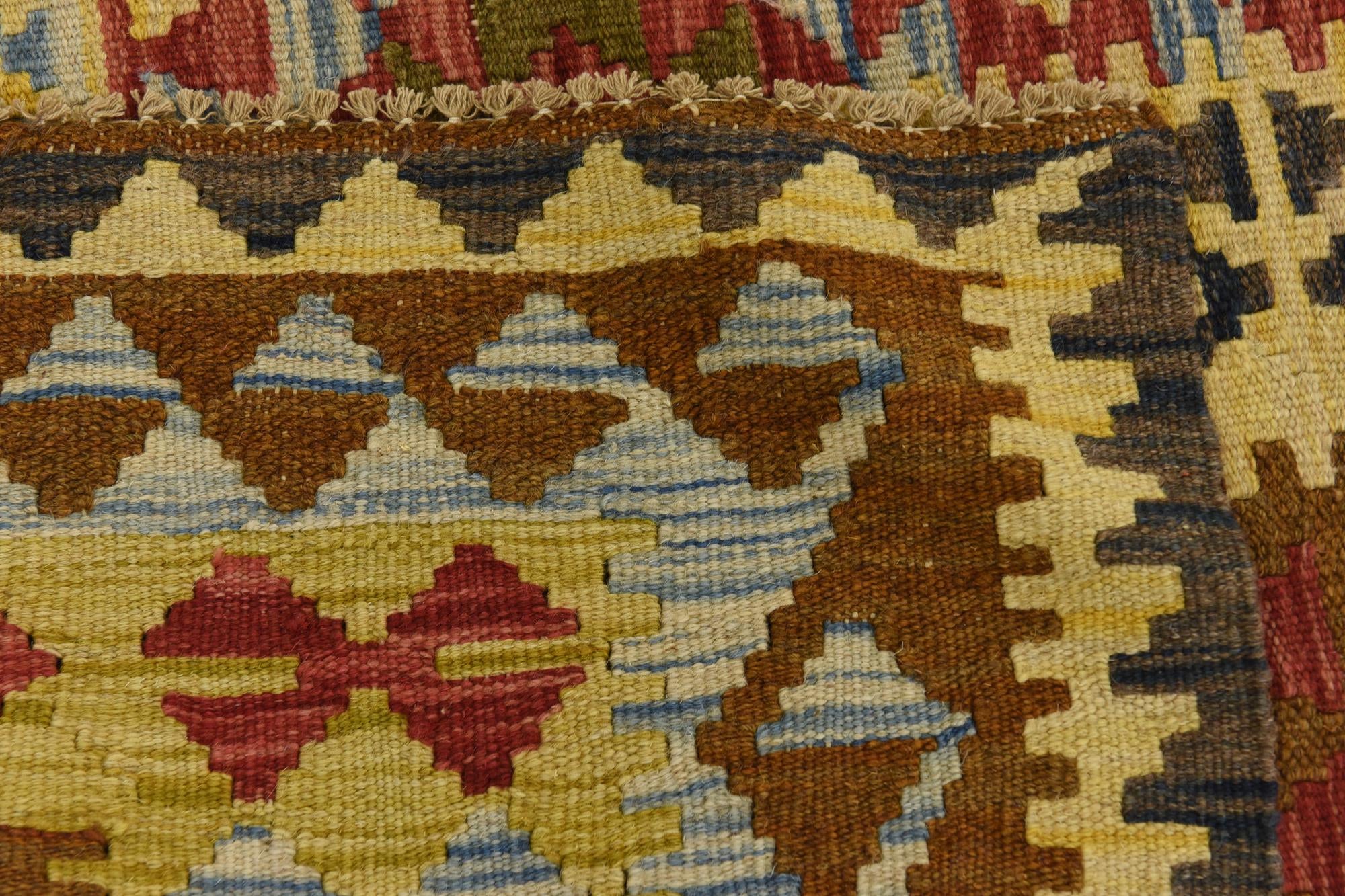 140cm x 200cm Hand Woven Kilim Maymana Wool Rug