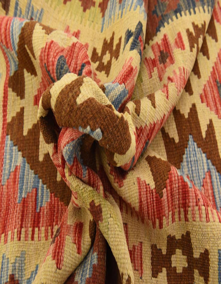 Detail image of 3' 2 x 6' 6  Hand Woven Kilim Maymana Wool Rug