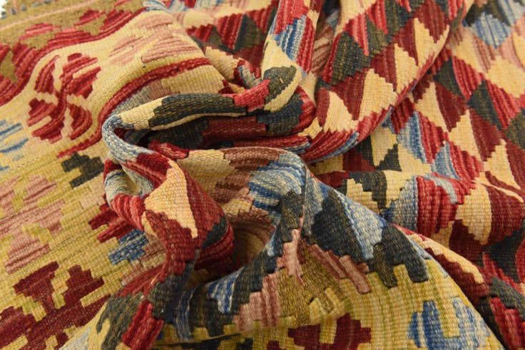 Detail image of 4' x 6' 9 Hand Woven Kilim Maymana Wool Rug