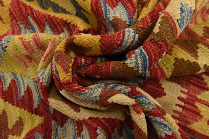 4' 9 x 6' 5 Hand Woven Kilim Maymana Wool Rug
