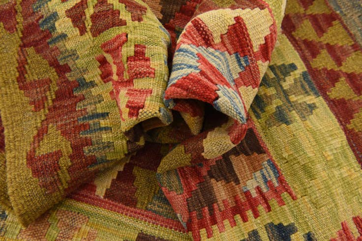 Detail image of 3' 1 x 4' 10 Hand Woven Kilim Maymana Wool Rug