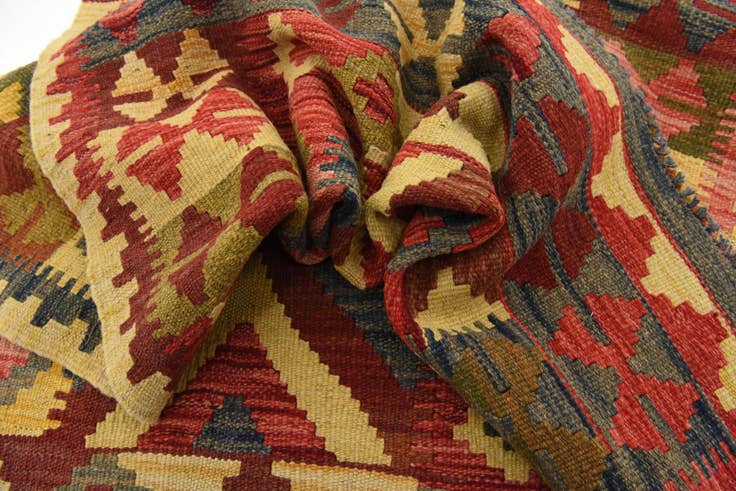 Detail image of 3' 3 x 4' 9 Hand Woven Kilim Maymana Wool Rug