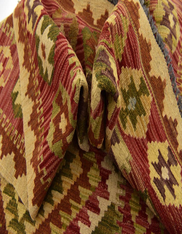 Detail image of 3' 4 x 4' 10  Hand Woven Kilim Maymana Wool Rug