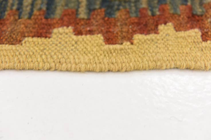 Detail image of 105cm x 195cm Hand Woven Kilim Maymana Wool Rug