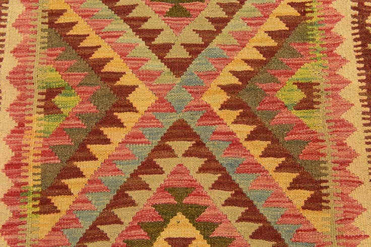 Detail image of 3' 6 x 5' Hand Woven Kilim Maymana Wool Rug