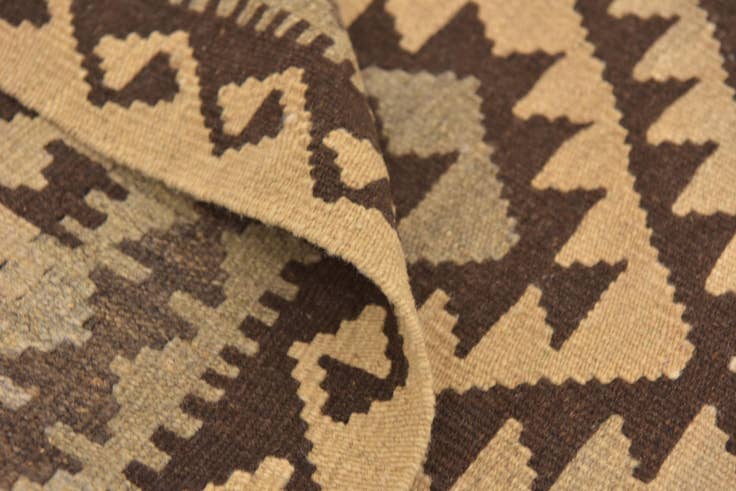 Detail image of 2' 10 x 4' Hand Woven Kilim Maymana Wool Rug