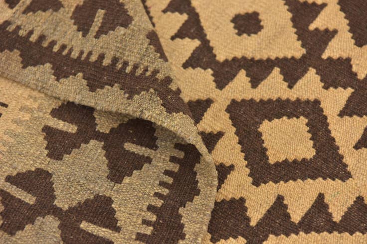 Detail image of 3' 2 x 5' Hand Woven Kilim Maymana Wool Rug