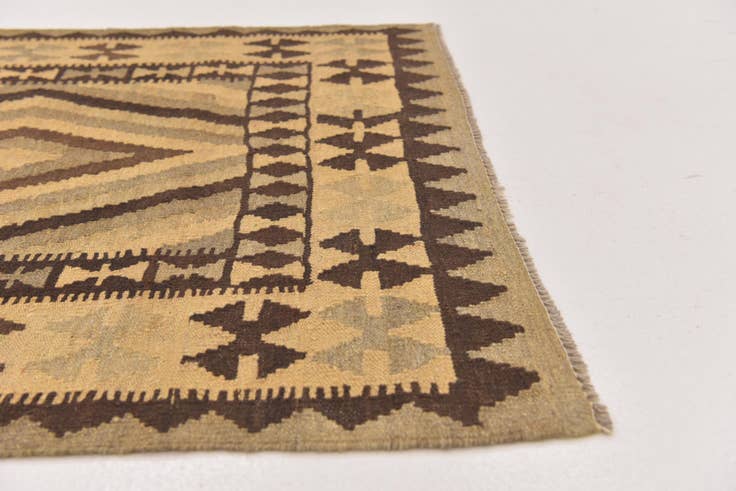 Detail image of 3' 4 x 5' 4 Hand Woven Kilim Maymana Wool Rug