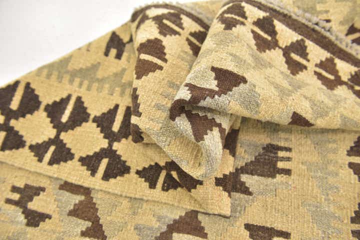 2' 9 x 4' Hand Woven Kilim Maymana Wool Rug