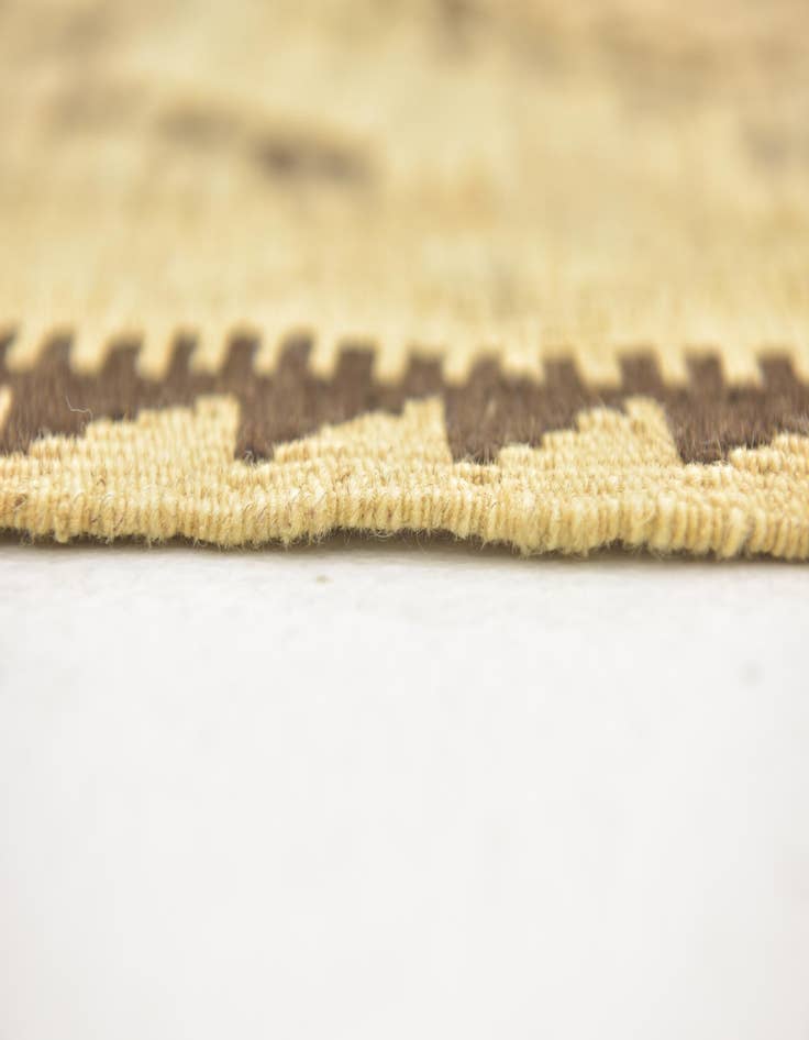 Detail image of 2' 10 x 4'  Hand Woven Kilim Maymana Wool Rug