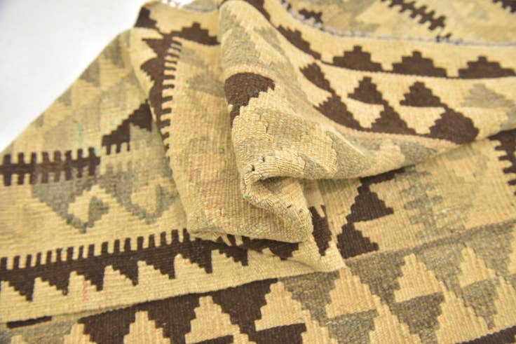 Detail image of 2' 10 x 4' Hand Woven Kilim Maymana Wool Rug