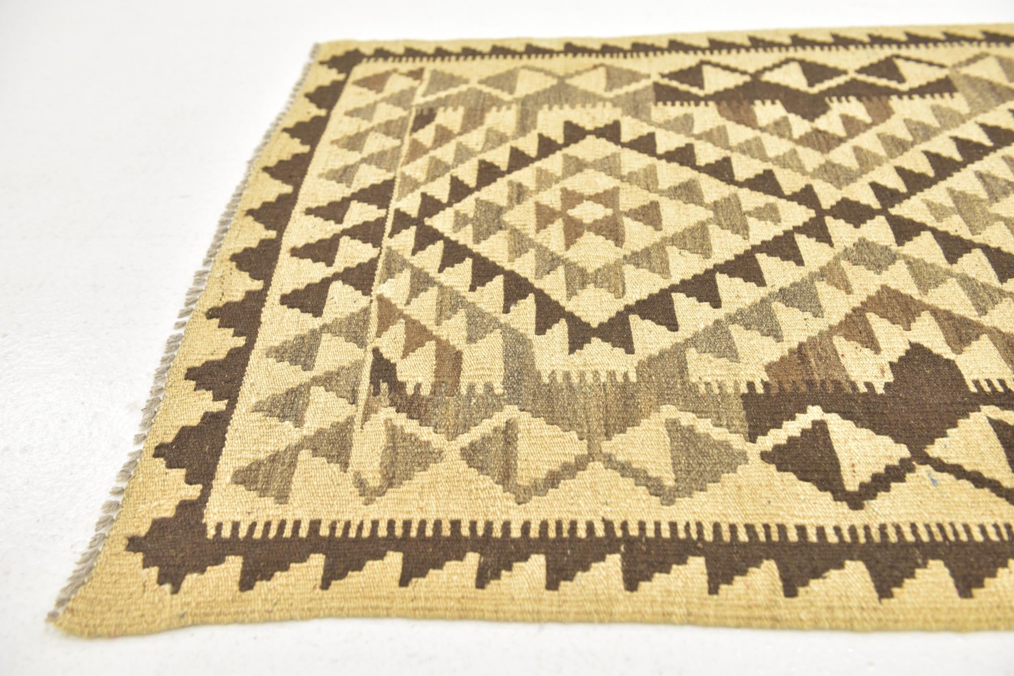 85cm x 120cm Hand Woven Kilim Maymana Wool Rug