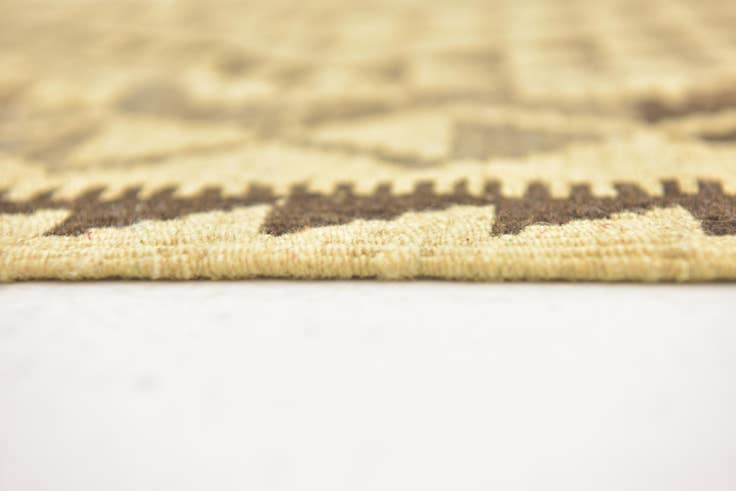 Detail image of 2' 9 x 4' Hand Woven Kilim Maymana Wool Rug