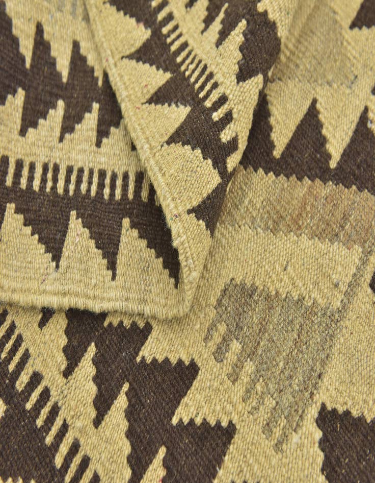 Detail image of 2' 8 x 4'  Hand Woven Kilim Maymana Wool Rug
