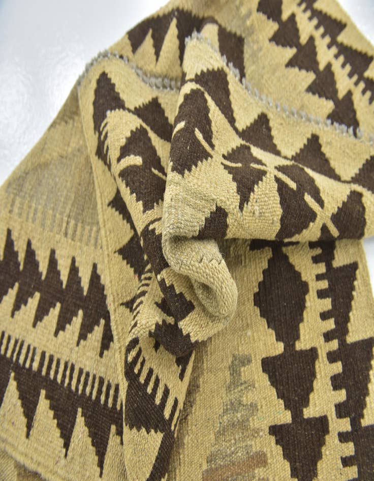 Detail image of 2' 8 x 4'  Hand Woven Kilim Maymana Wool Rug