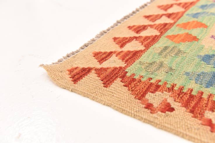 Detail image of 5' 2 x 6' 9 Hand Woven Kilim Maymana Wool Rug