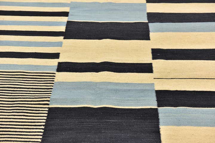 4' 5 x 5' 9 Hand Woven Kilim Modern Wool Rug