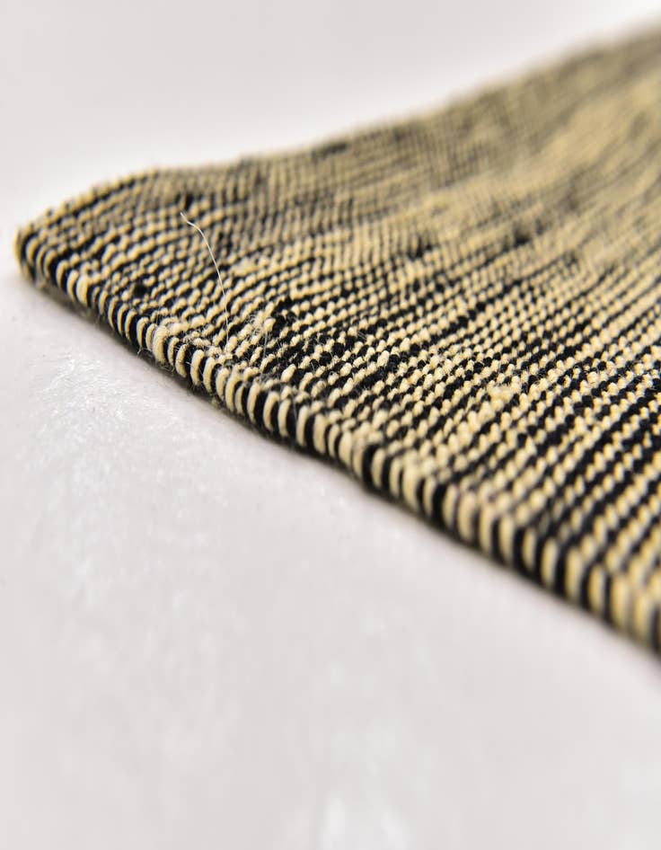 Detail image of 5' 10 x 7' 6  Hand Woven Kilim Modern Wool Rug