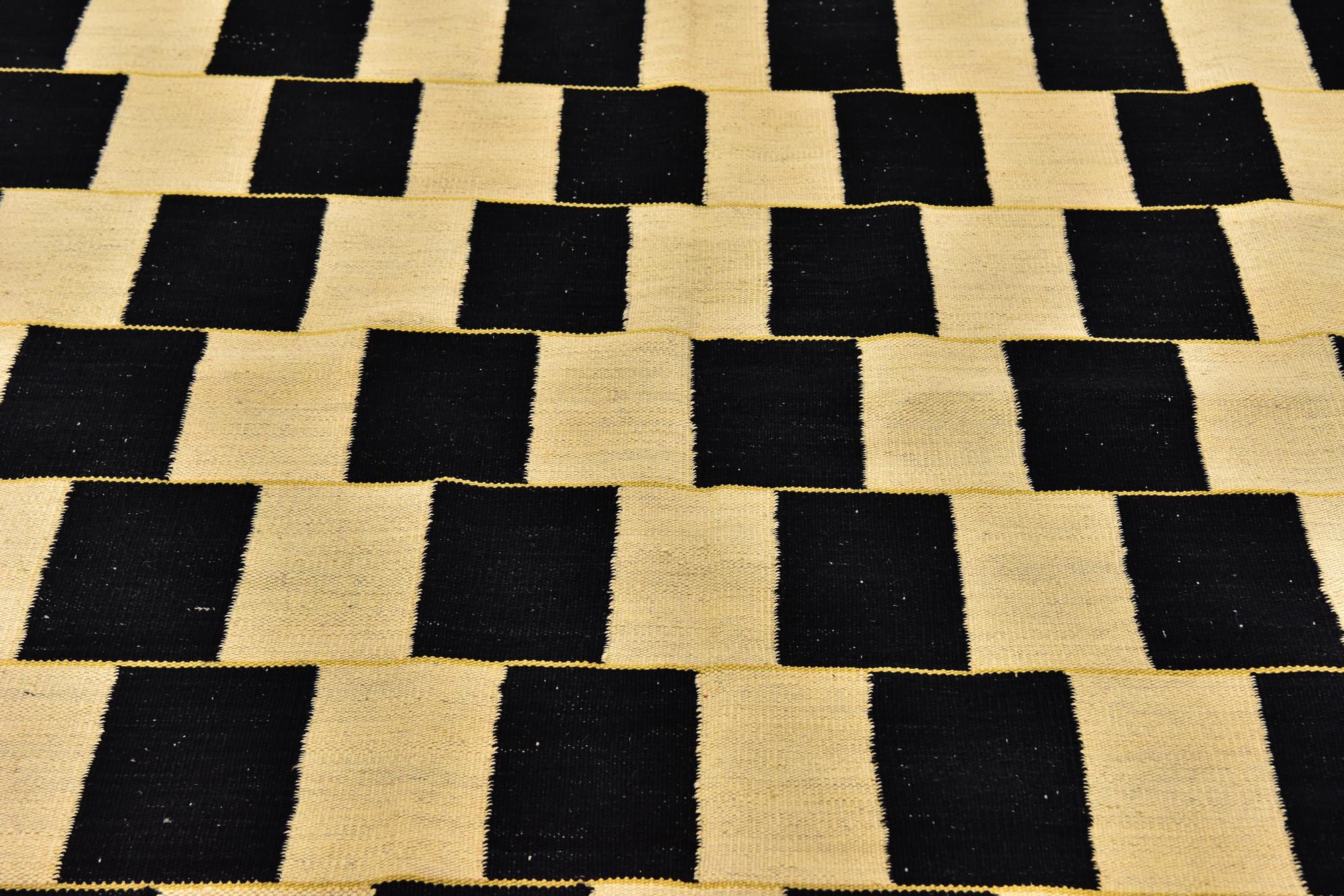 6' x 7' 10 Hand Woven Kilim Modern Wool Rug