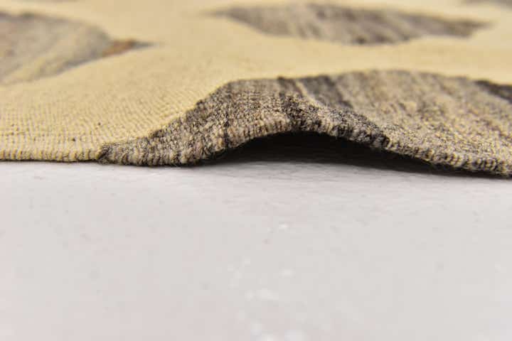 5' x 6' 6 Hand Woven Kilim Modern Wool Rug