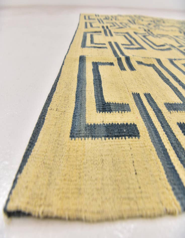Detail image of 5' 10 x 7' 10  Hand Woven Kilim Modern Wool Rug