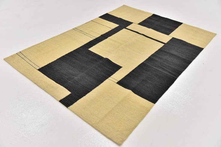 Detail image of 4' 3 x 5' 10 Hand Woven Kilim Modern Wool Rug