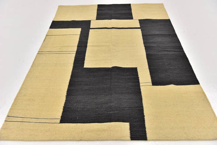 Detail image of 4' 3 x 5' 10 Hand Woven Kilim Modern Wool Rug