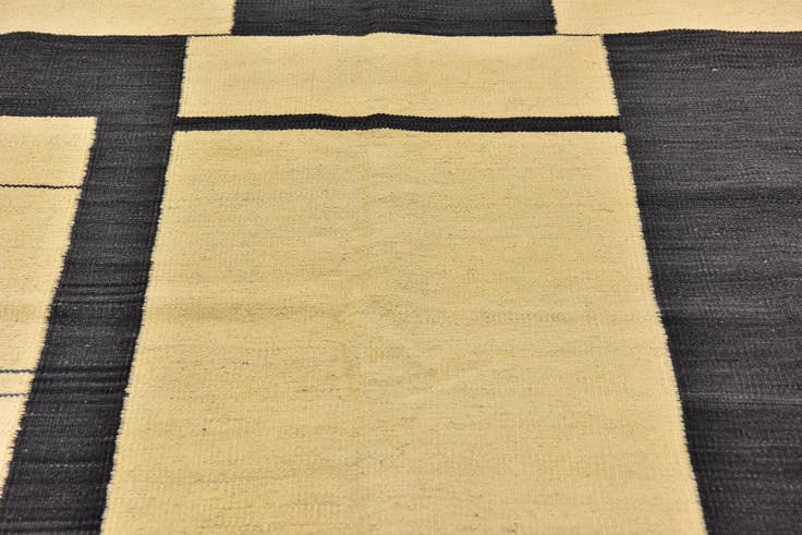 Detail image of 4' 3 x 5' 10 Hand Woven Kilim Modern Wool Rug