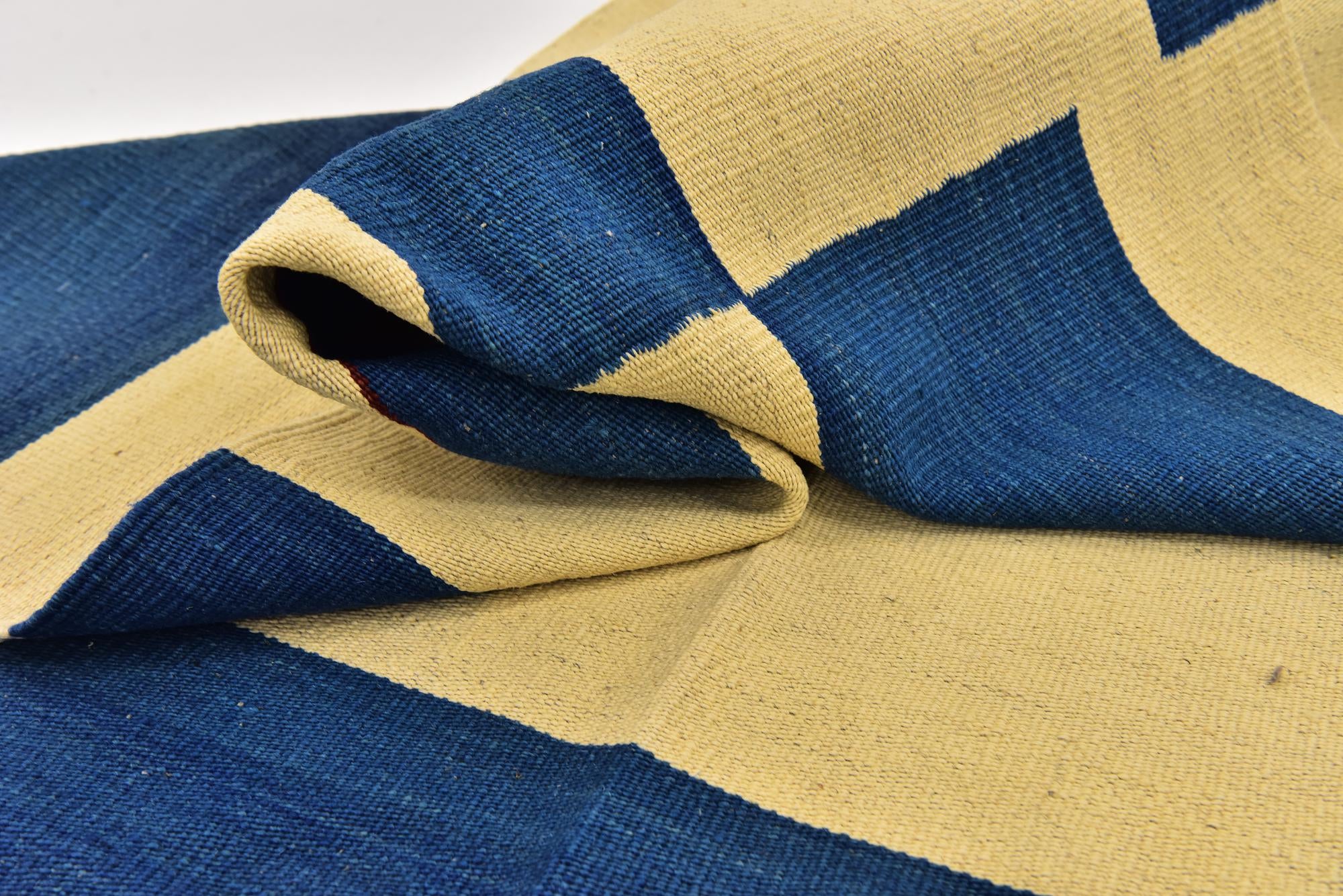5' x 6' 4 Hand Woven Kilim Modern Wool Rug