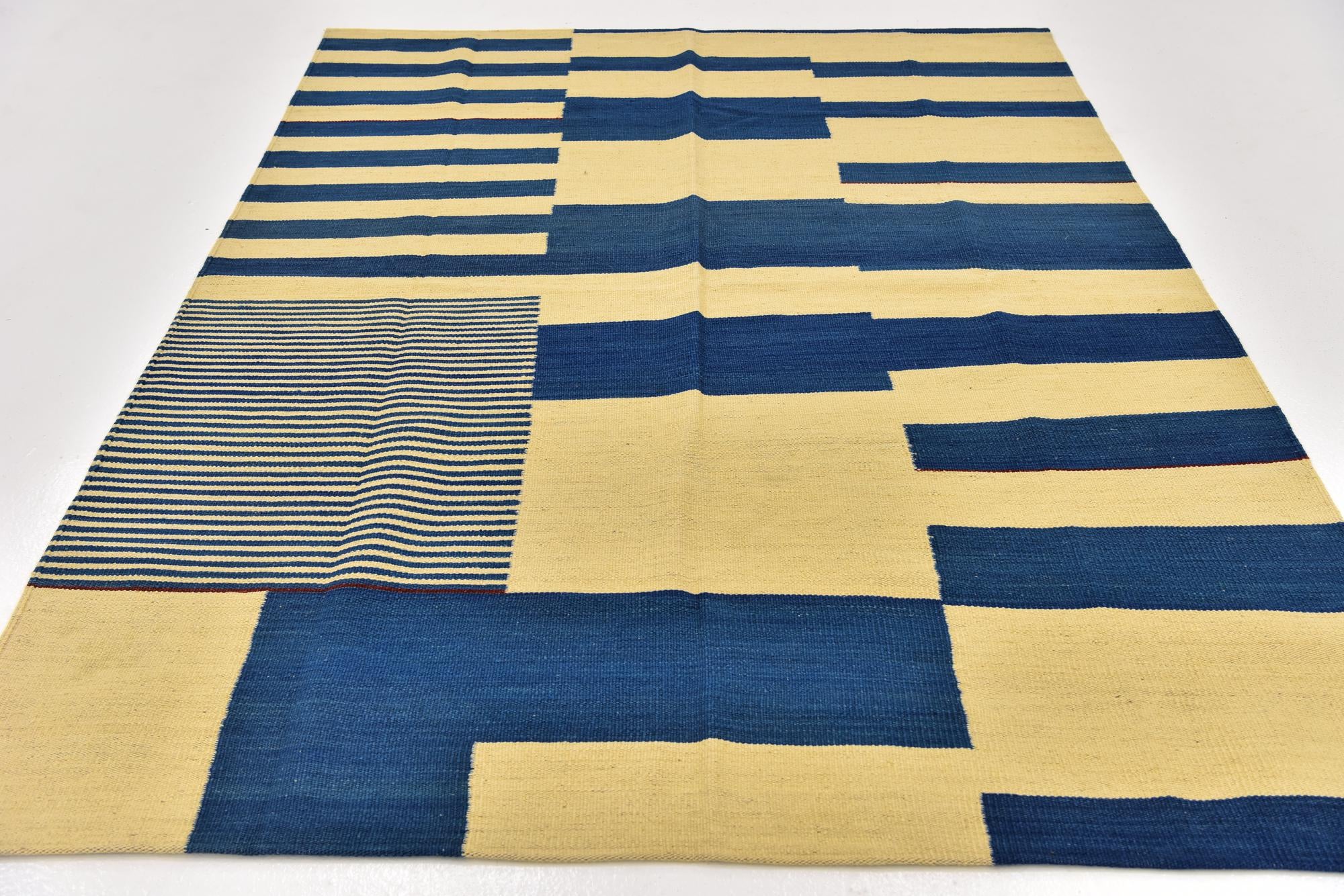 5' x 6' 4 Hand Woven Kilim Modern Wool Rug