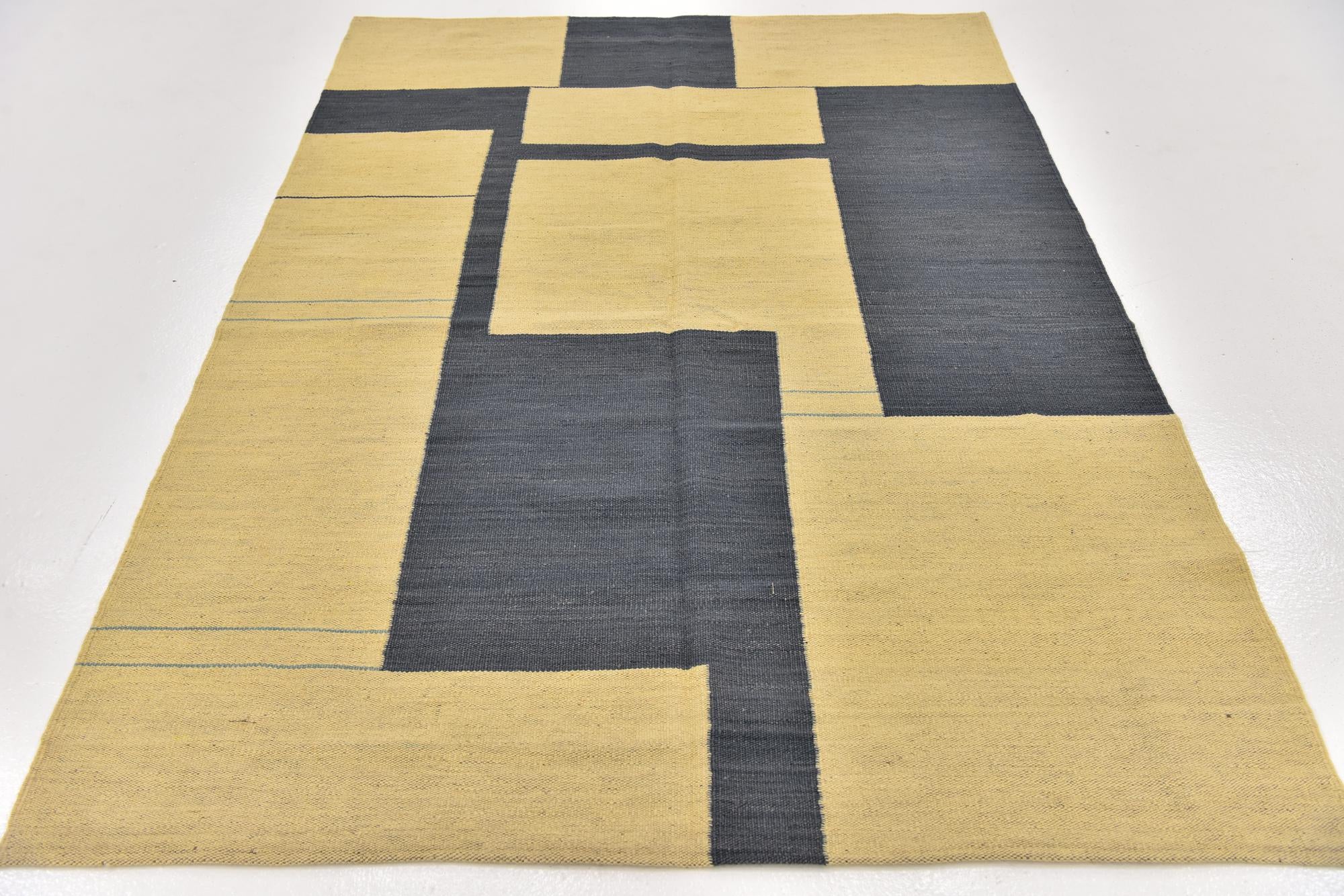 4' 3 x 5' 9 Hand Woven Kilim Modern Wool Rug