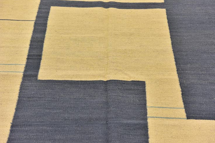 Detail image of 4' 3 x 5' 9 Hand Woven Kilim Modern Wool Rug