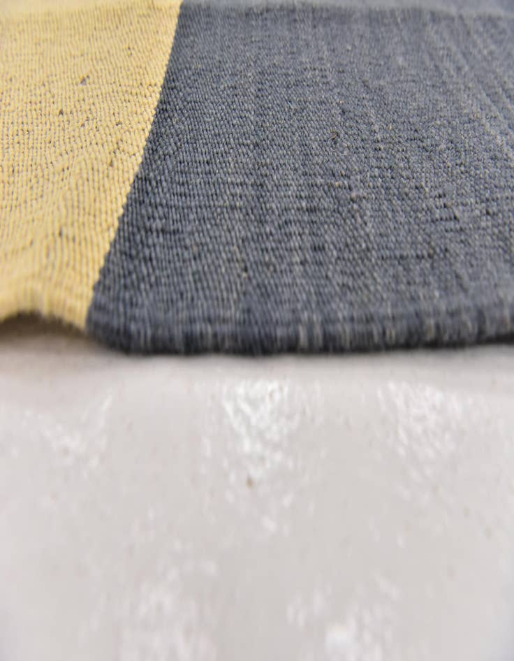 Detail image of 4' 3 x 5' 9  Hand Woven Kilim Modern Wool Rug