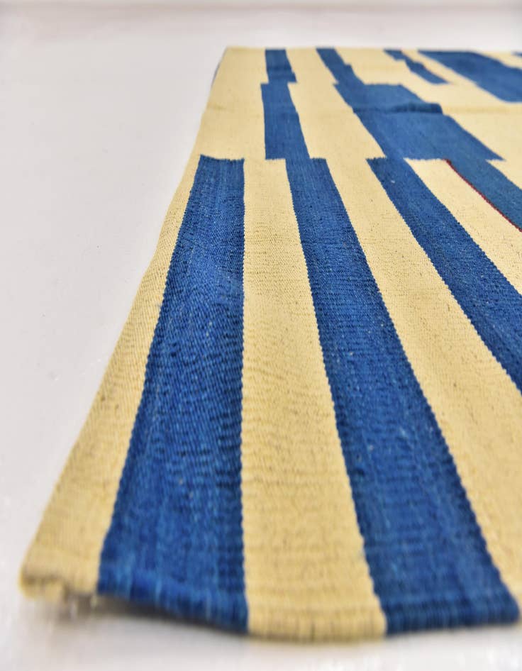 Detail image of 4' 10 x 6' 3 Hand Woven Kilim Modern Wool Rug